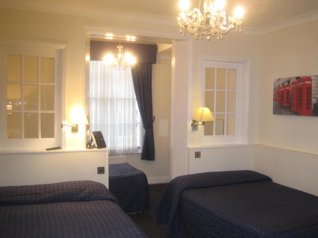 Hotel Aaraya Sussex Gardens Londýn Pokoj fotografie
